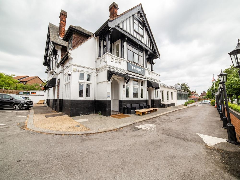 Oyo Osterley Park Hotel Isleworth Exterior photo