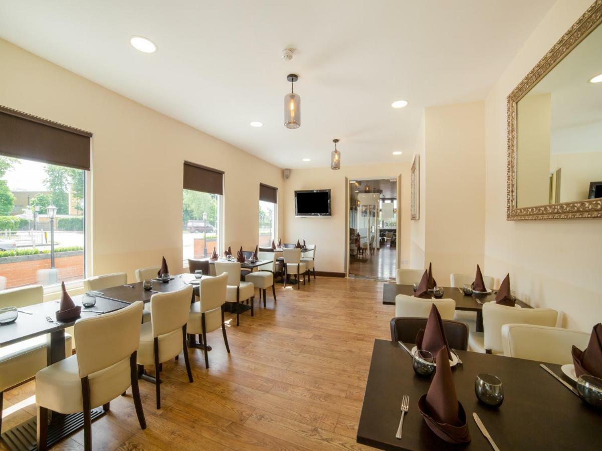 Oyo Osterley Park Hotel Isleworth Exterior photo