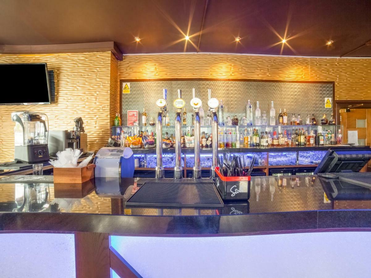 Oyo Osterley Park Hotel Isleworth Exterior photo